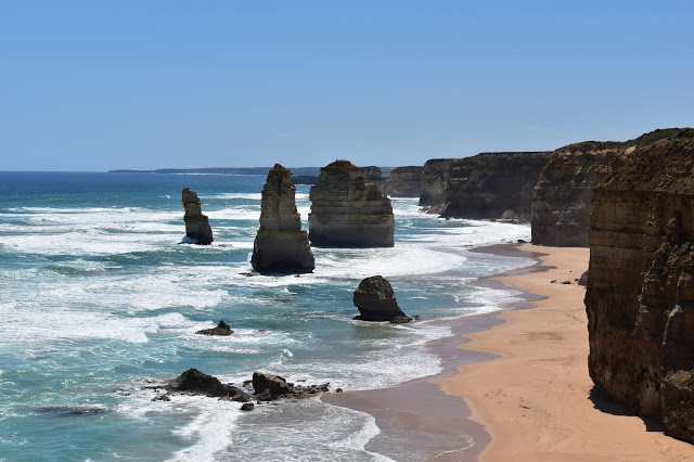 Review: Great Ocean Road & Twelve Apostles Tour